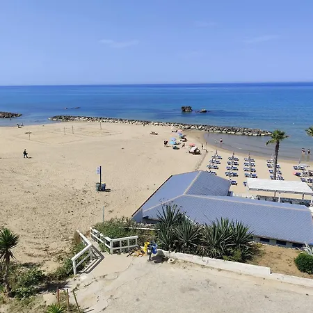 La Terrazza Di Adele Апартаменты Скольитти